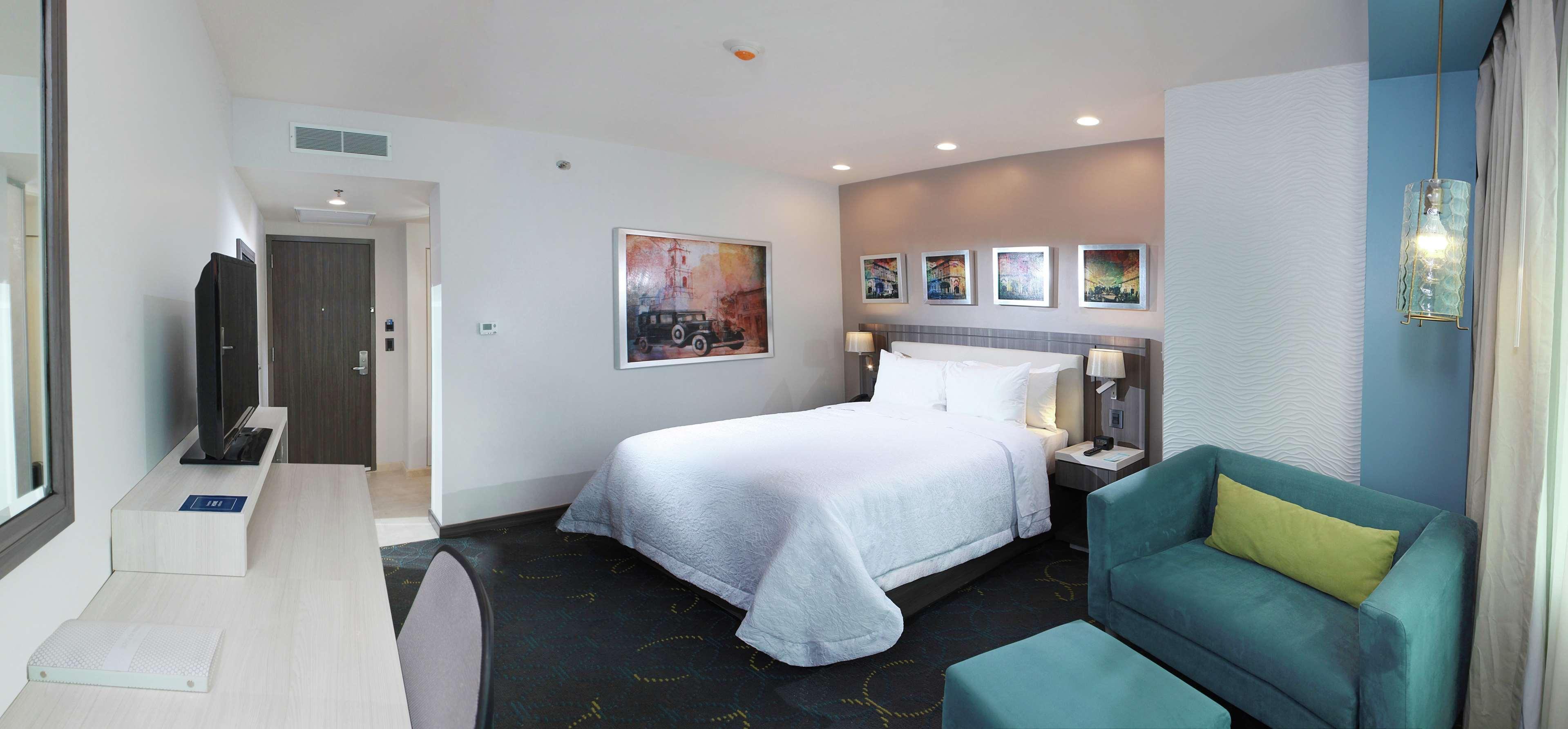 Hampton Inn & Suites By Hilton Aguascalientes Aeropuerto Exterior photo